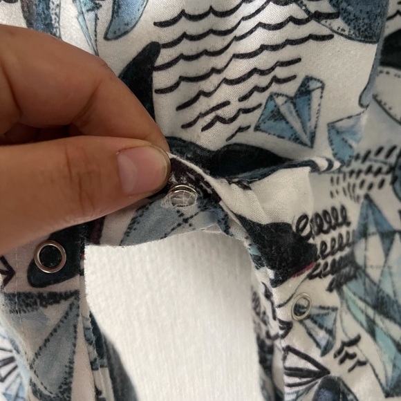 Baby Whale print blue and white romper - Picture 2 of 3